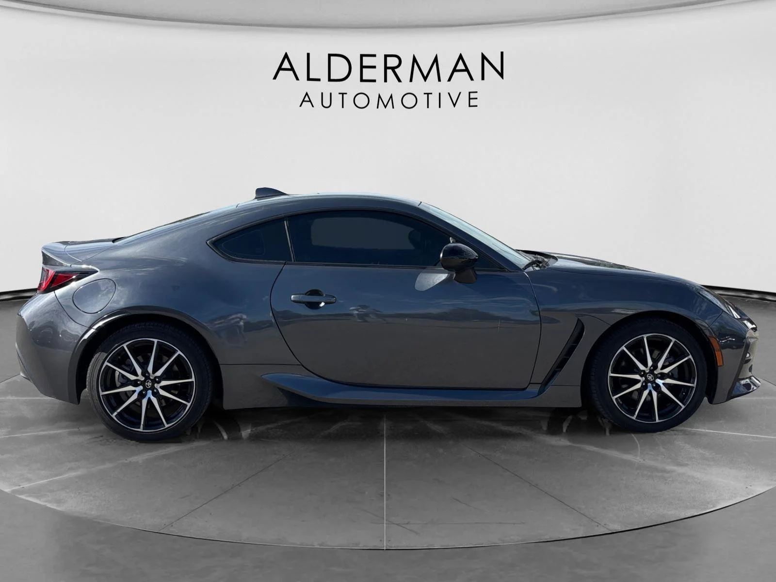 Used 2023 Pavement Toyota Base image 6
