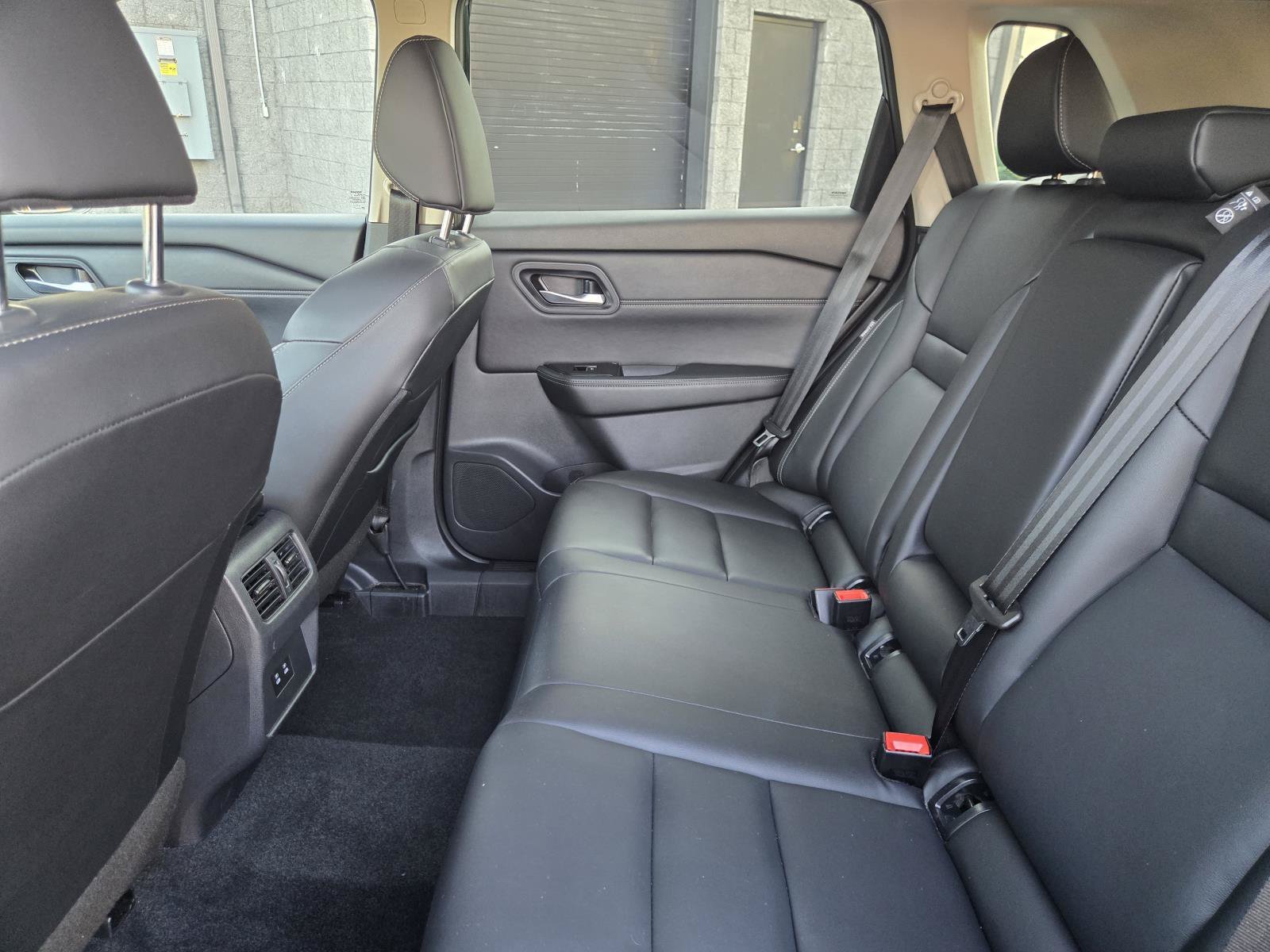 Used 2026 Super Black Nissan SL image 14
