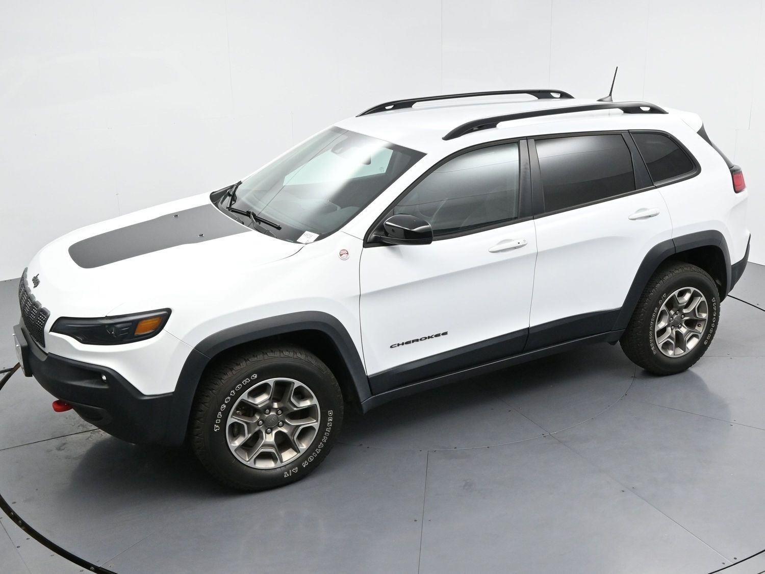 Used 2022 Bright White Clearcoat Jeep Trailhawk image 42
