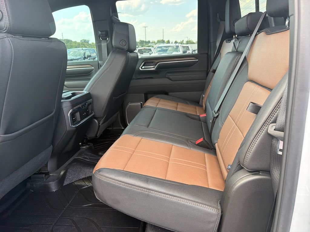 Used 2025 Beige Chevrolet High Country image 14