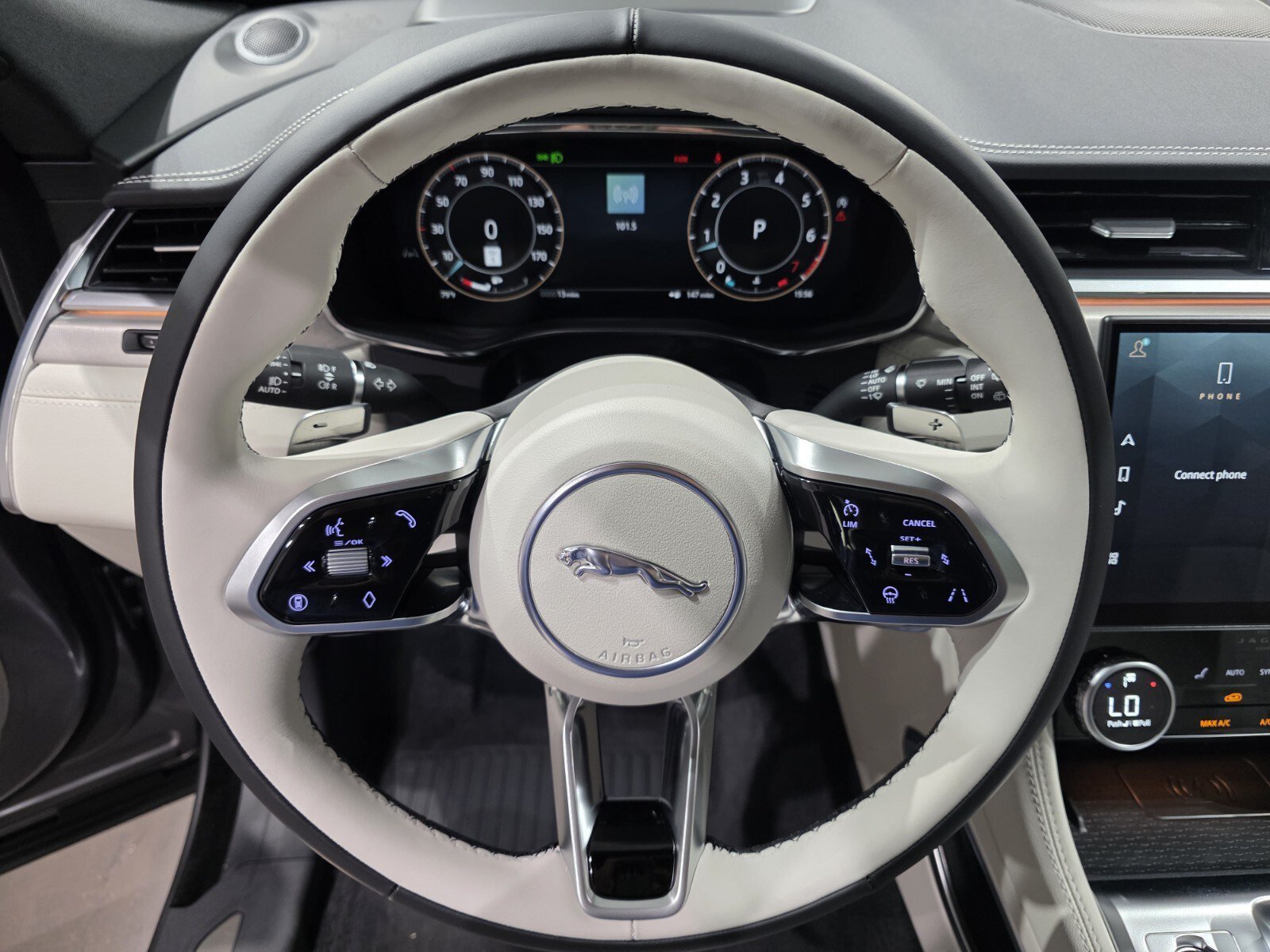 New 2026 Eiger Grey JAGUAR P250 R-DYNAMIC S image 11