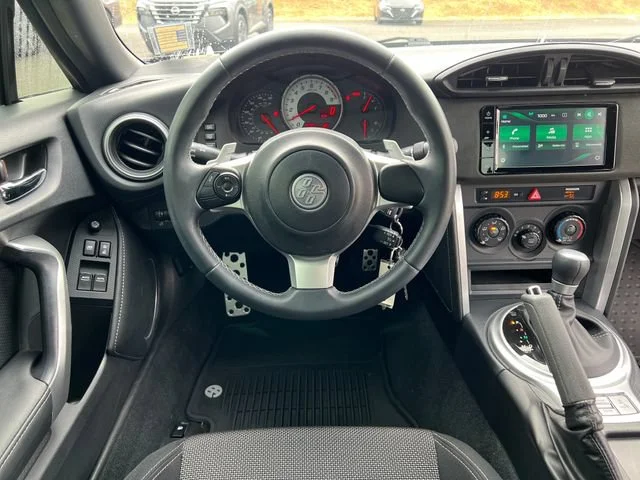 Used 2020 Raven Toyota Base image 12