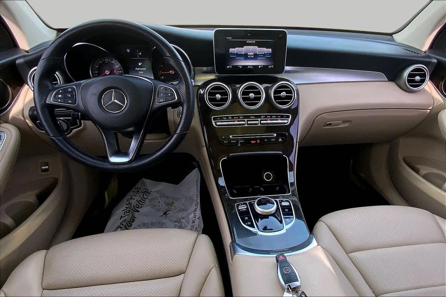 Certified Used 2019 Polar White Mercedes-Benz GLC 300 image 16
