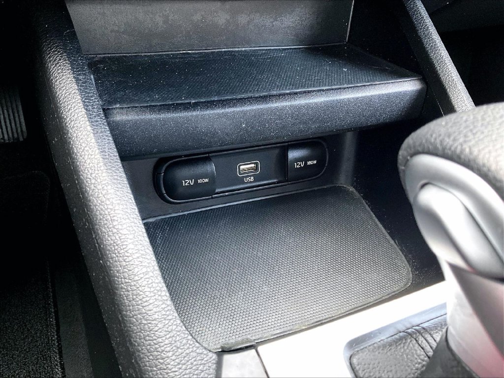 Used 2023 Black Kia LXS image 27