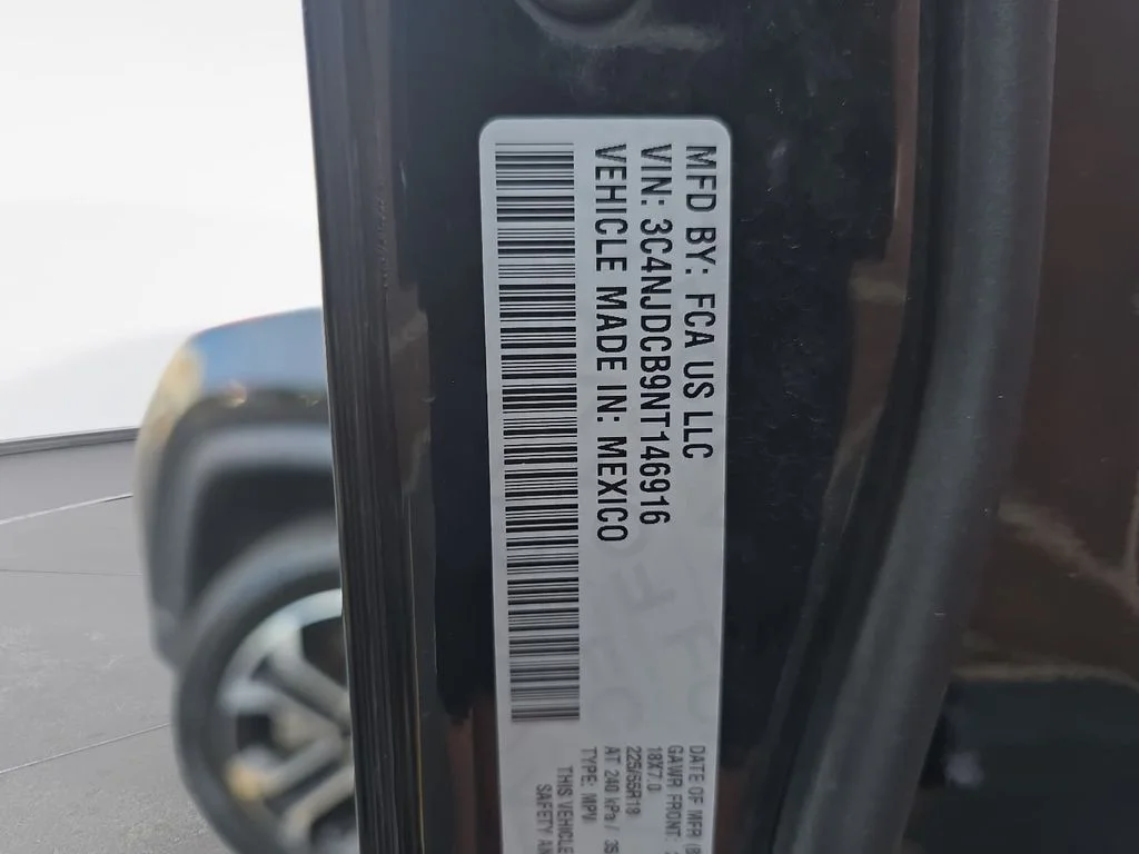 Used 2022 Black Jeep Limited image 30