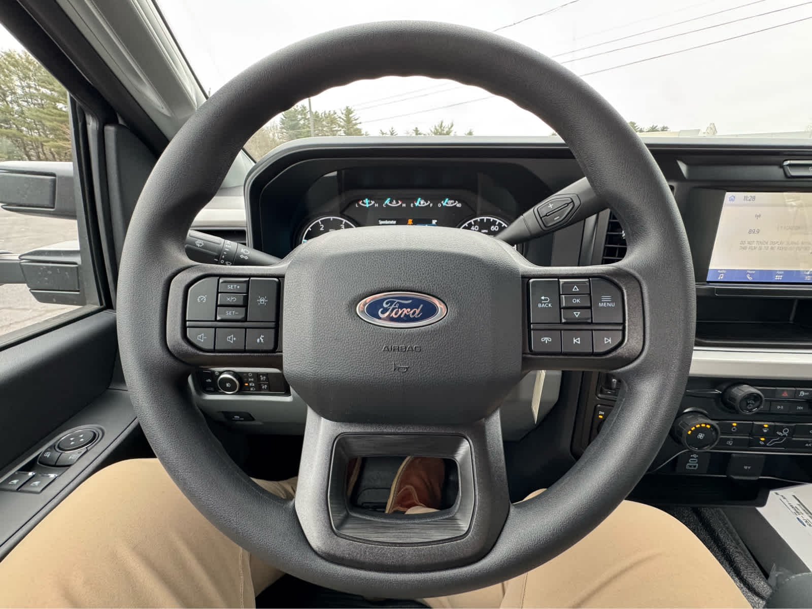 2026 Ford F-550 Super Duty Chassis Cab XL - Photo 15