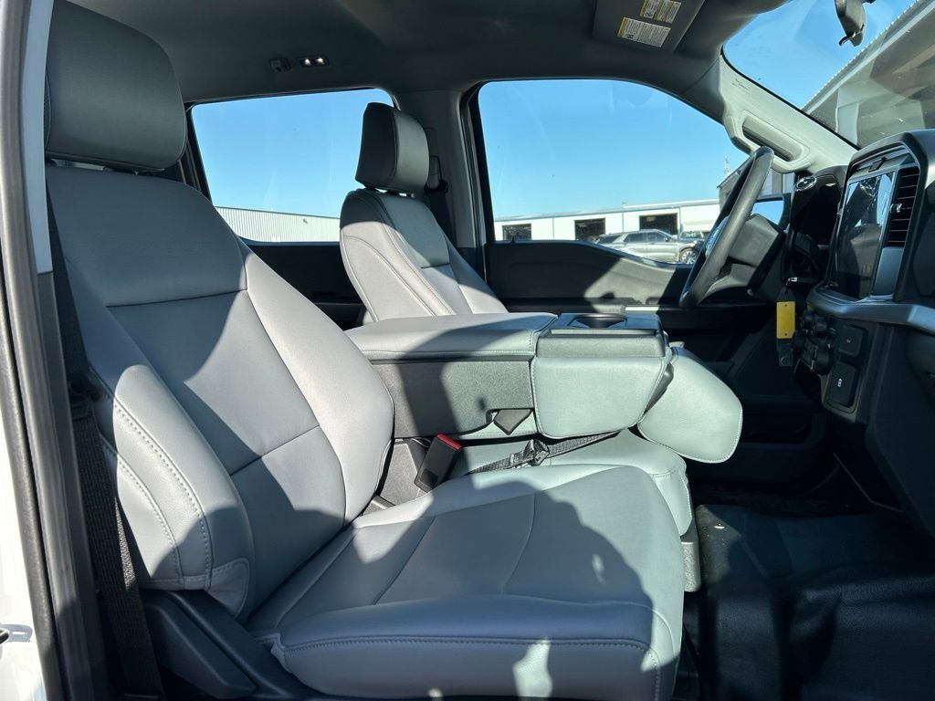 New 2026 Oxford White Ford XL image 42