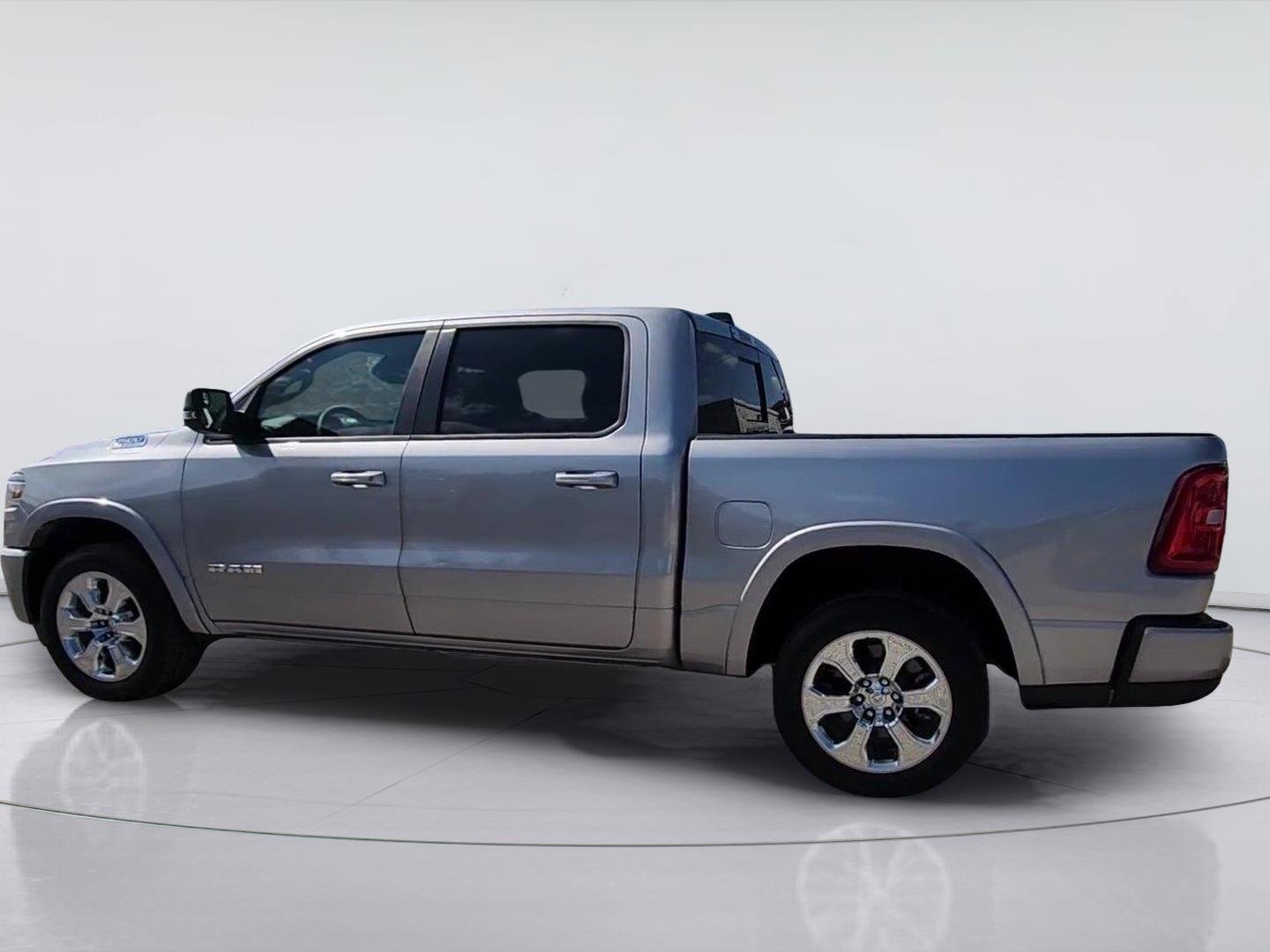 2025 Ram 1500 photo 6 of 32