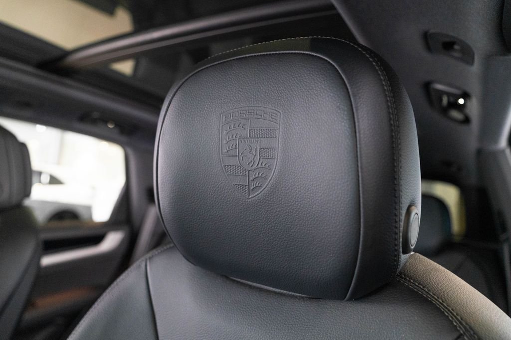 Used 2025 Grey Porsche Base image 6