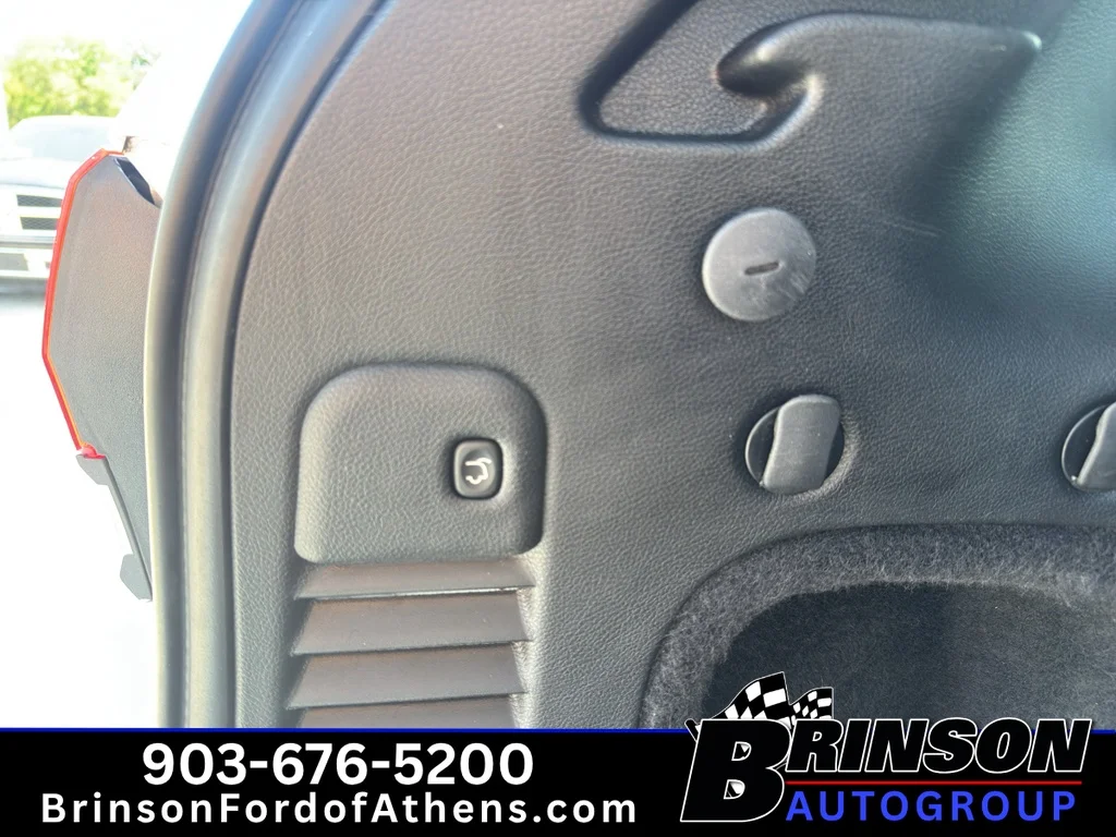 Used 2021 Bright White Clearcoat Jeep Trailhawk image 23