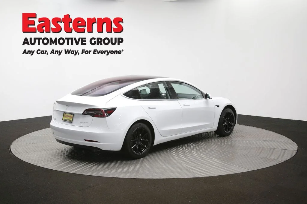 Used 2018 White Tesla Long Range image 35