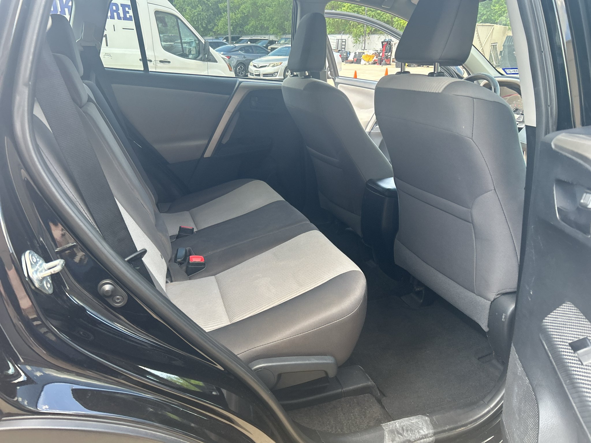 Used 2015 Black Toyota LE image 19