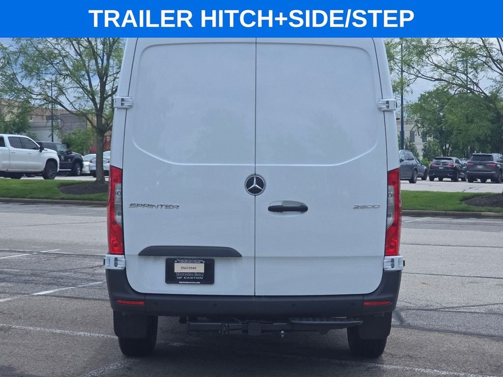 New 2026 Arctic White Mercedes-Benz Cargo 144 WB image 11