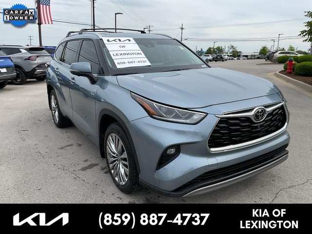 2023 Toyota Highlander Platinum