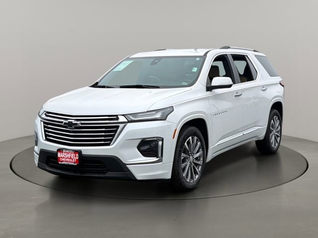 Used 2023 Iridescent Pearl Tricoat Chevrolet Premier image 3