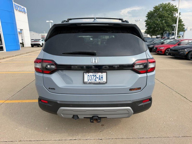 Certified Used 2025 Sonic Gray Pearl Honda AWD TrailSport image 30