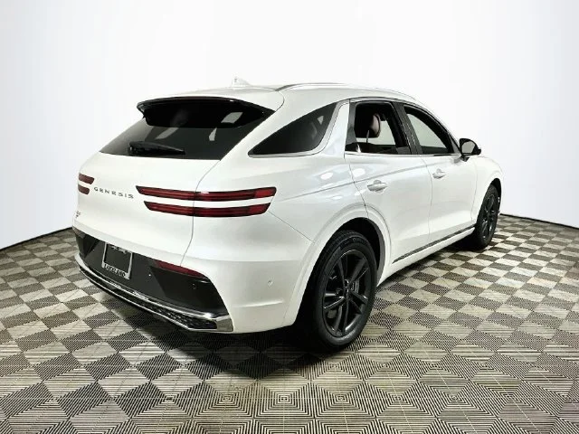 New 2027 White Genesis 2.5T Advanced image 4