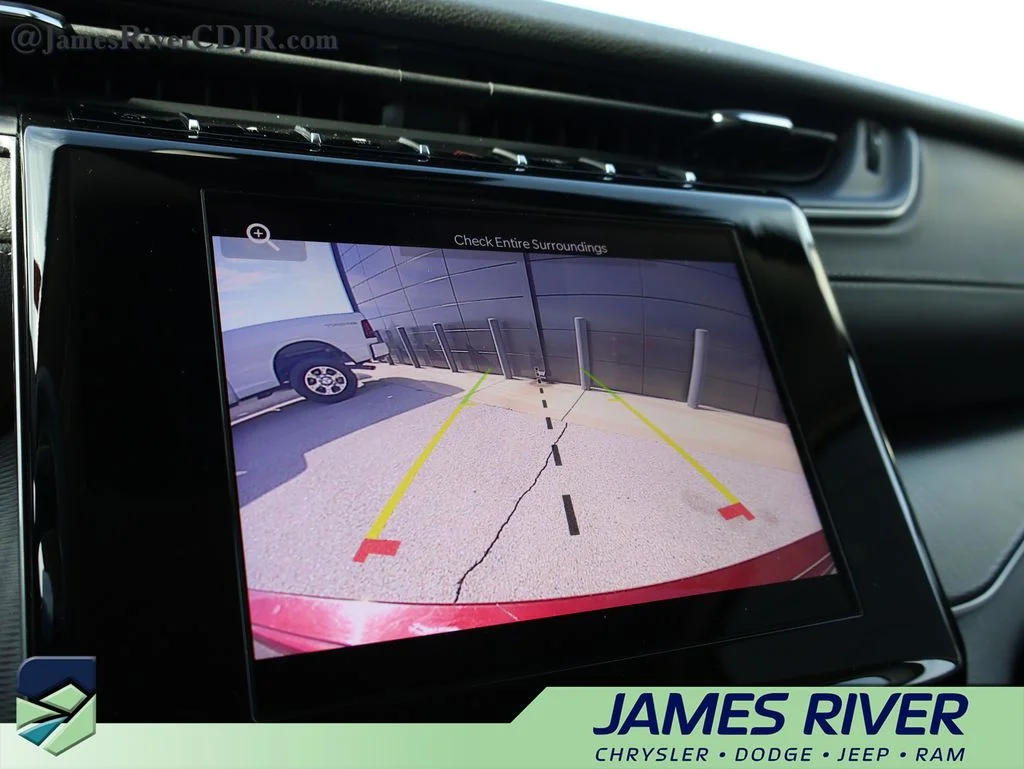 Used 2024 Red Jeep Laredo image 33