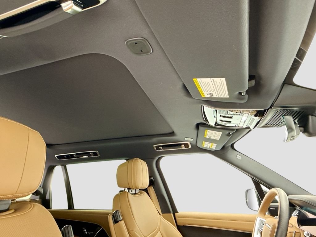 New 2026 Fuji White LAND ROVER SE 7 Seats image 17