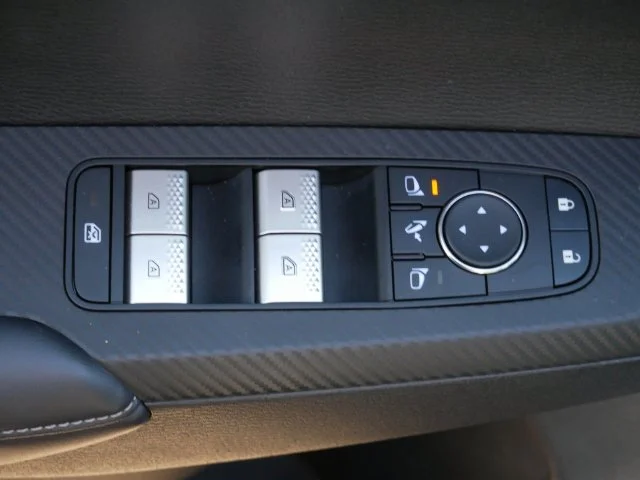 Certified Used 2026 Graphite Gray Mitsubishi SE image 14