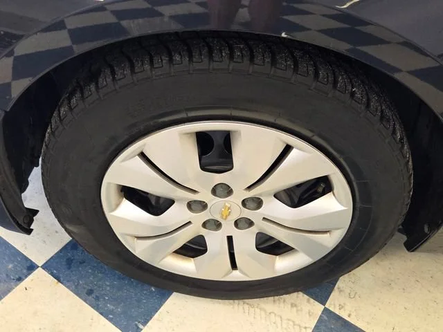 Used 2014 BLUE RAY METALLIC Chevrolet LS image 17