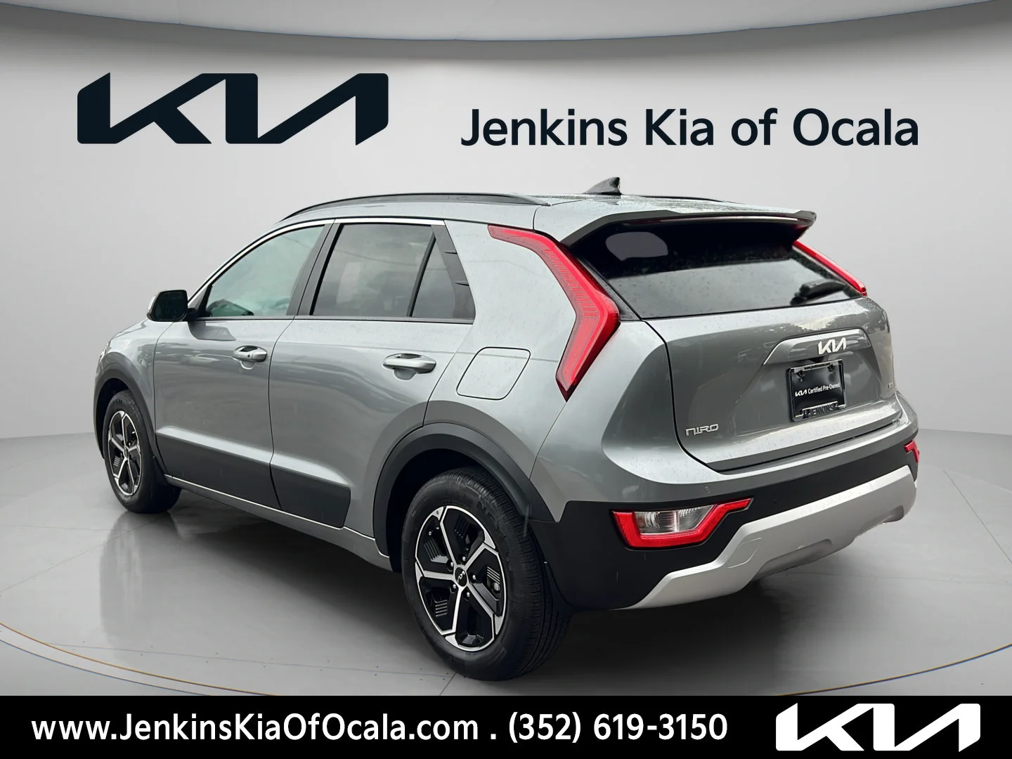 Used 2024 Steel Gray Kia EX image 5