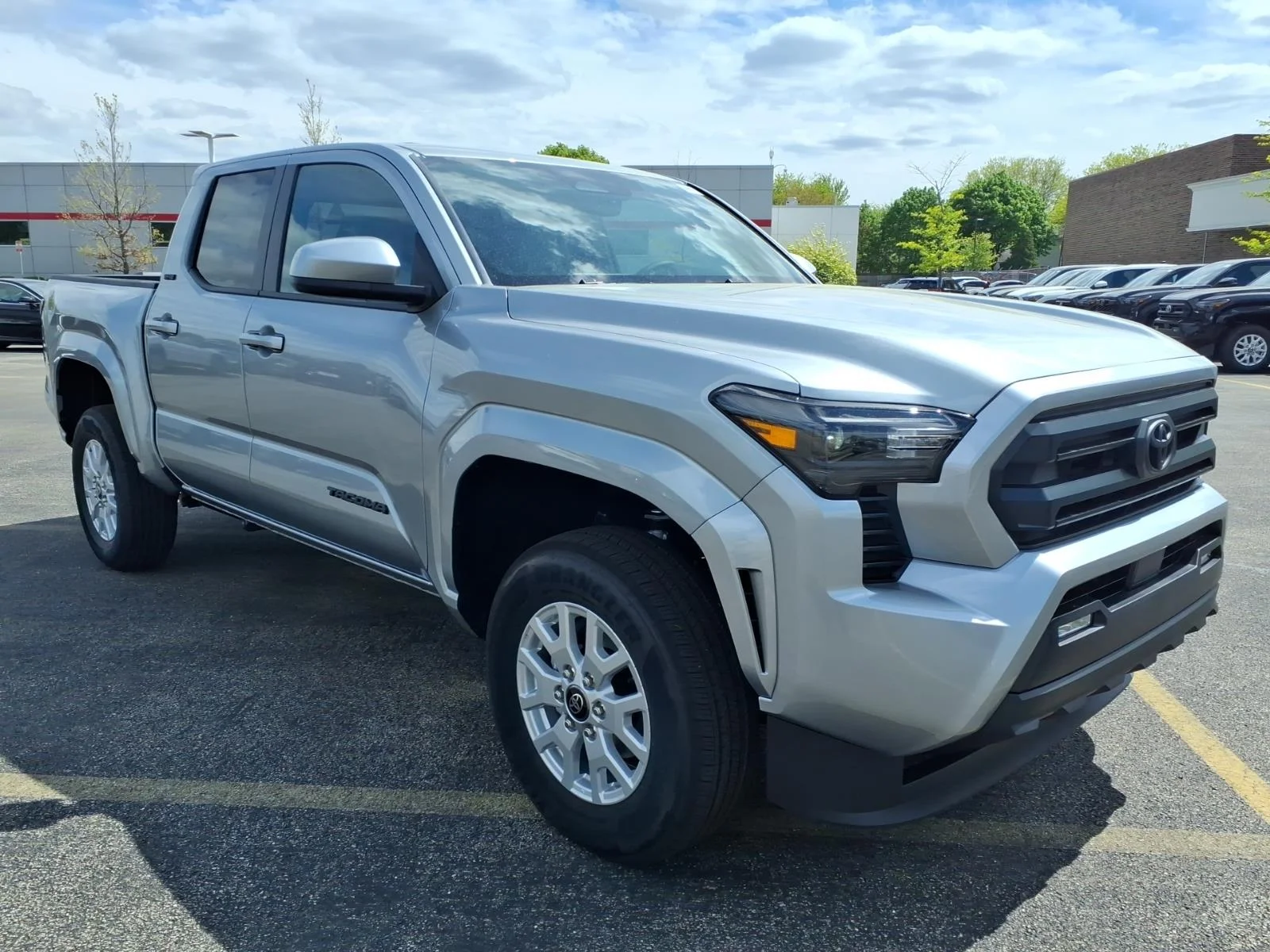New 2026 Celestial Silver Metallic (1j9) Toyota SR5 DBLCAB 4WD image 1