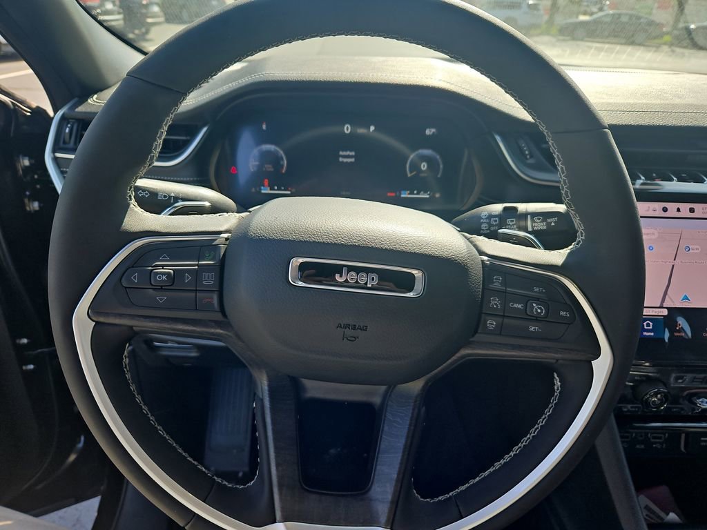 2025 Jeep Grand Cherokee L Limited - Photo 13