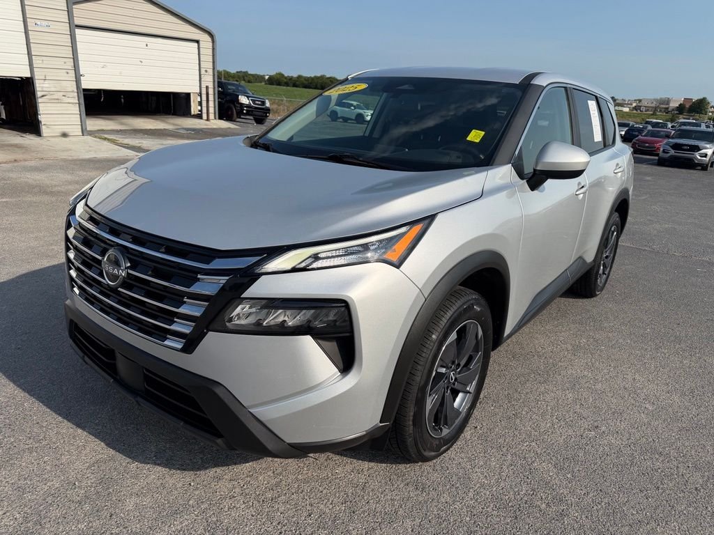 Used 2025 Silver Nissan SV image 36