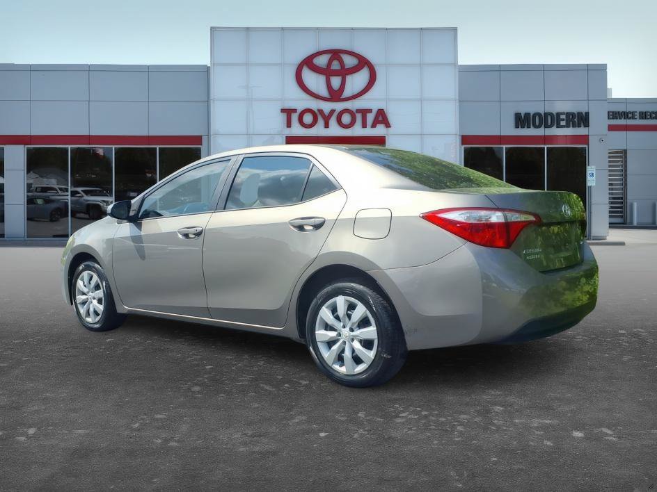 Used 2016 Brown Sugar Metallic Toyota LE image 3