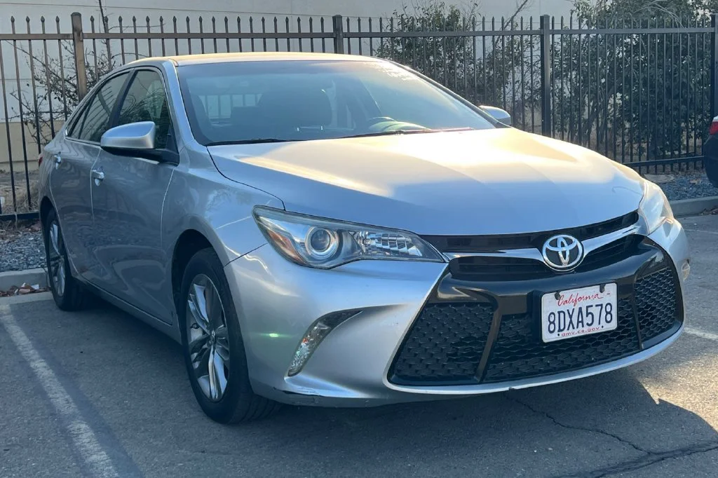 Used 2017 Toyota Camry SE with VIN 4T1BF1FK7HU809629 for sale in Hanford, CA