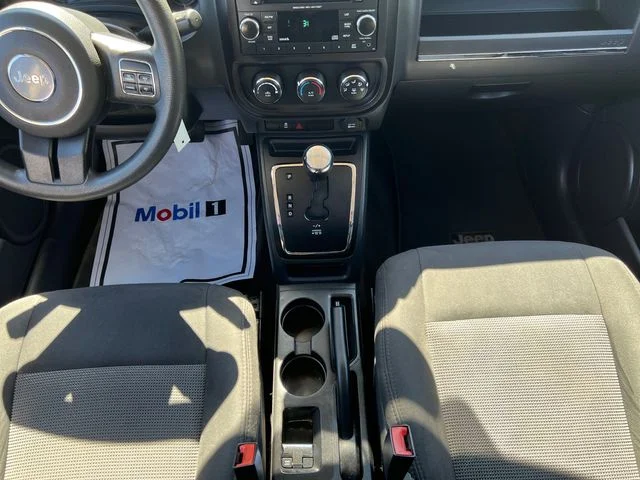 Used 2015 Black Jeep Altitude image 11