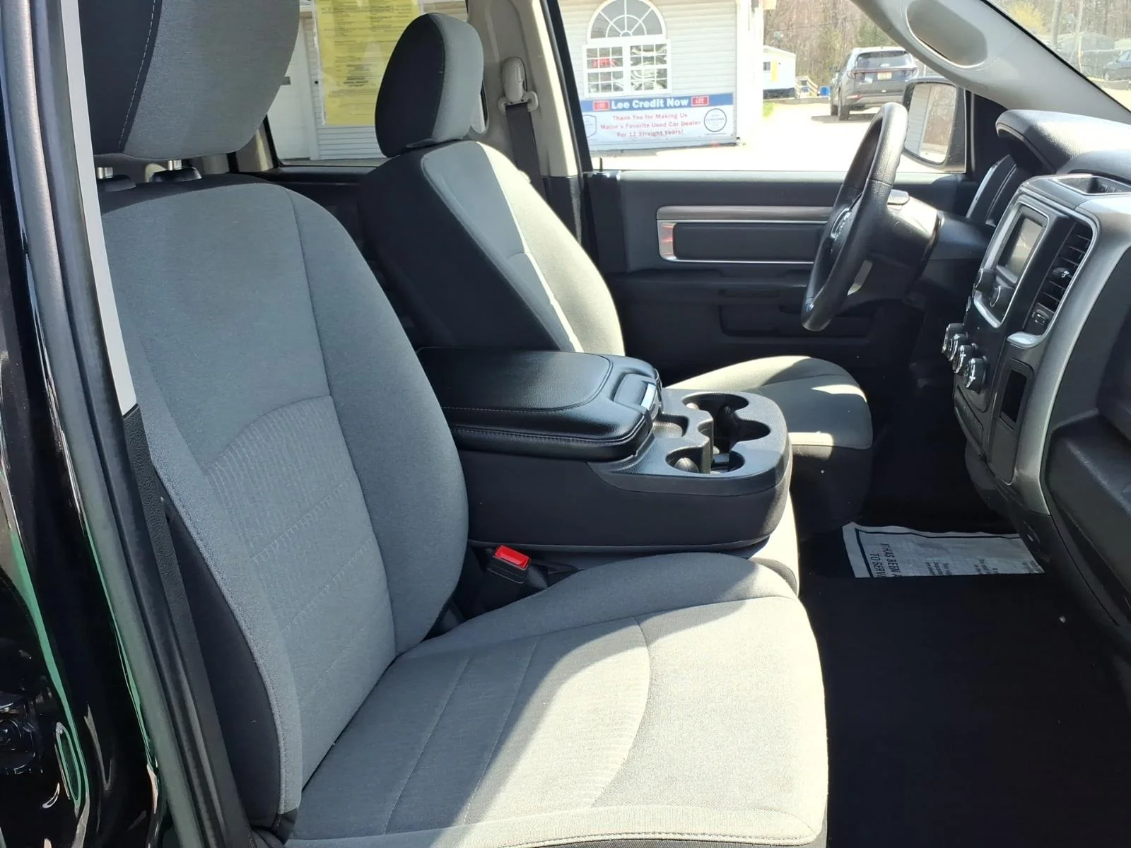 Used 2024 Diamond Black Ram SLT image 14