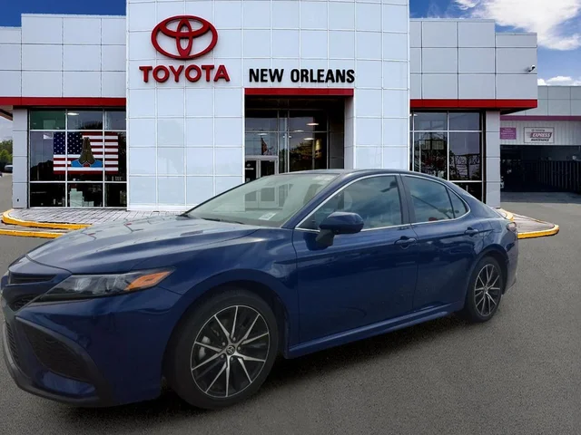 2024 Toyota Camry SE