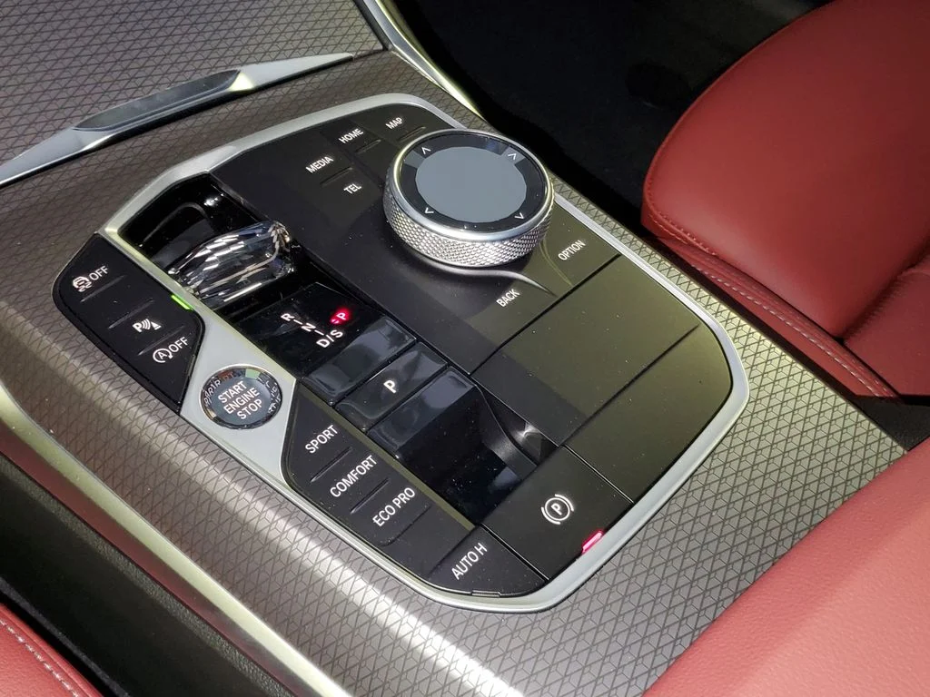2026 BMW 3 Series 330i - Photo 25