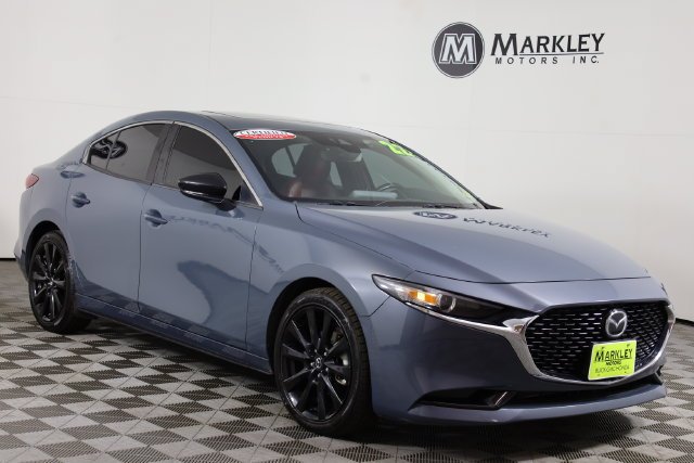 2022 Mazda Mazda3 Carbon Edition