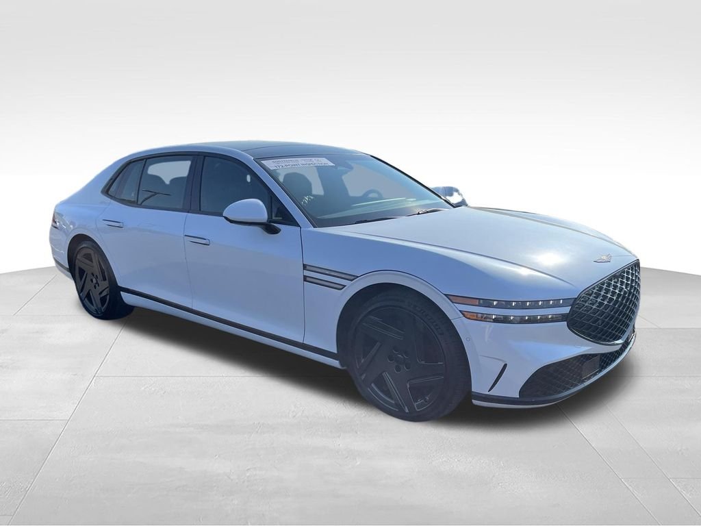 Used 2026 White Genesis 3.5T e-SC image 7