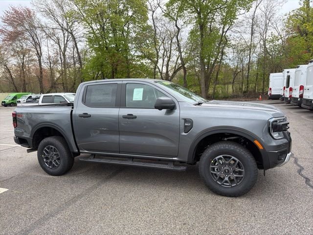 New 2026 Carbonized Gray Metallic Ford XLT image 2