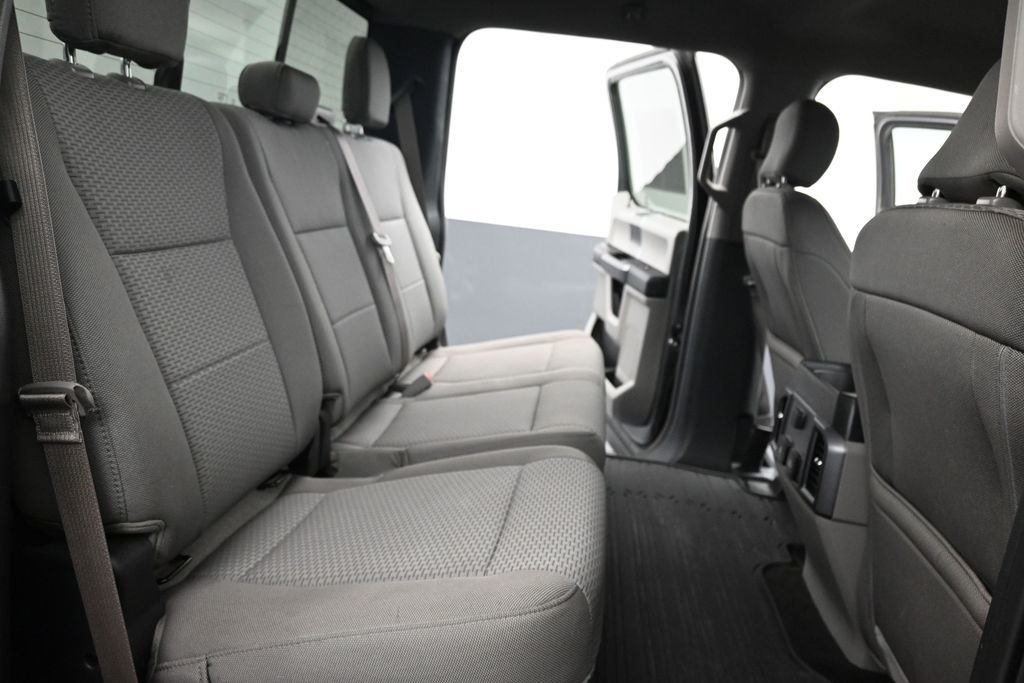 Used 2019 Gray Ford XLT image 24