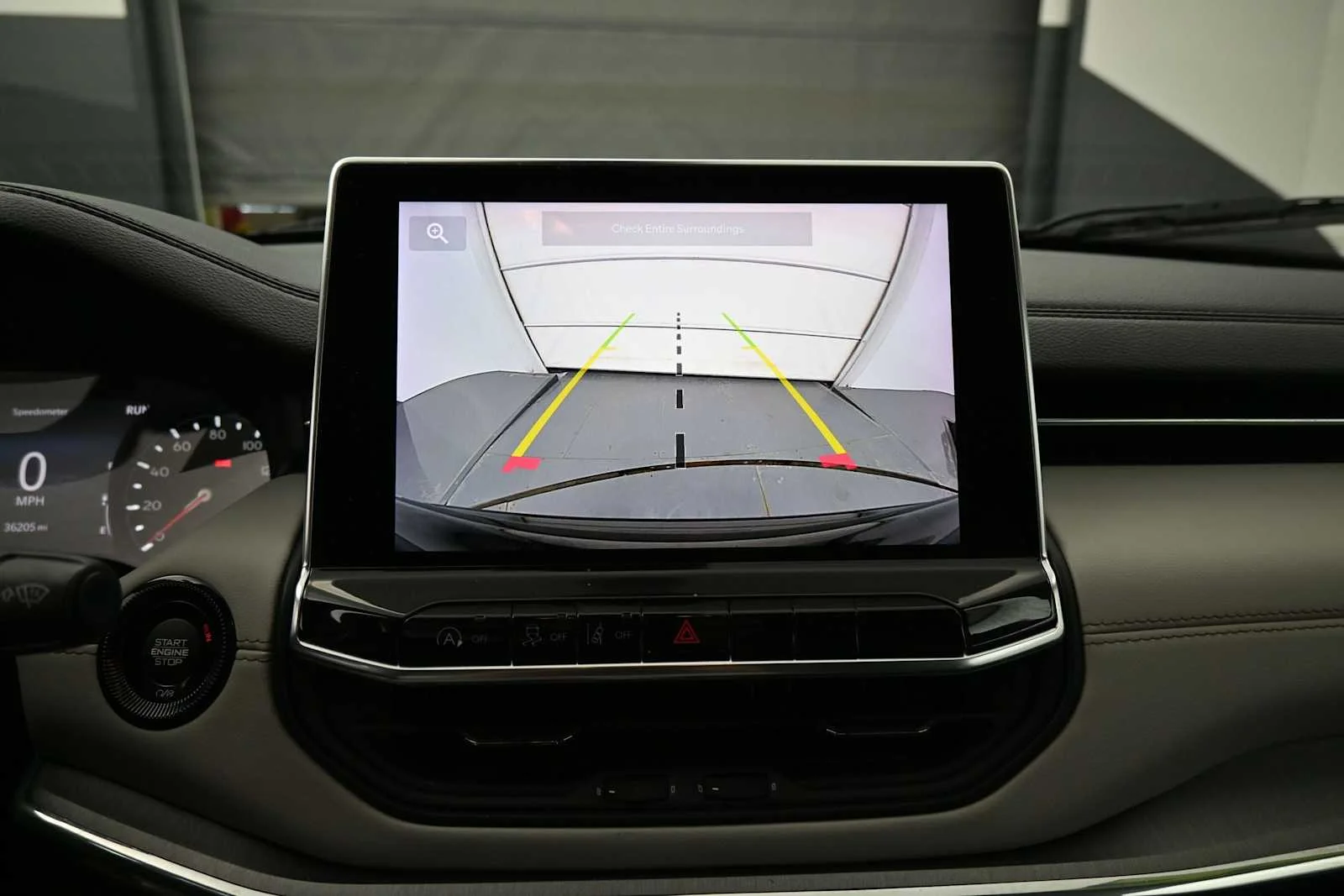 Used 2022 Diamond Black Crystal Pearlcoat Jeep Limited image 8