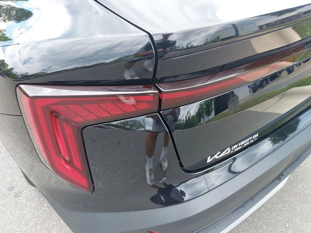 Used 2025 Black Kia LX image 31