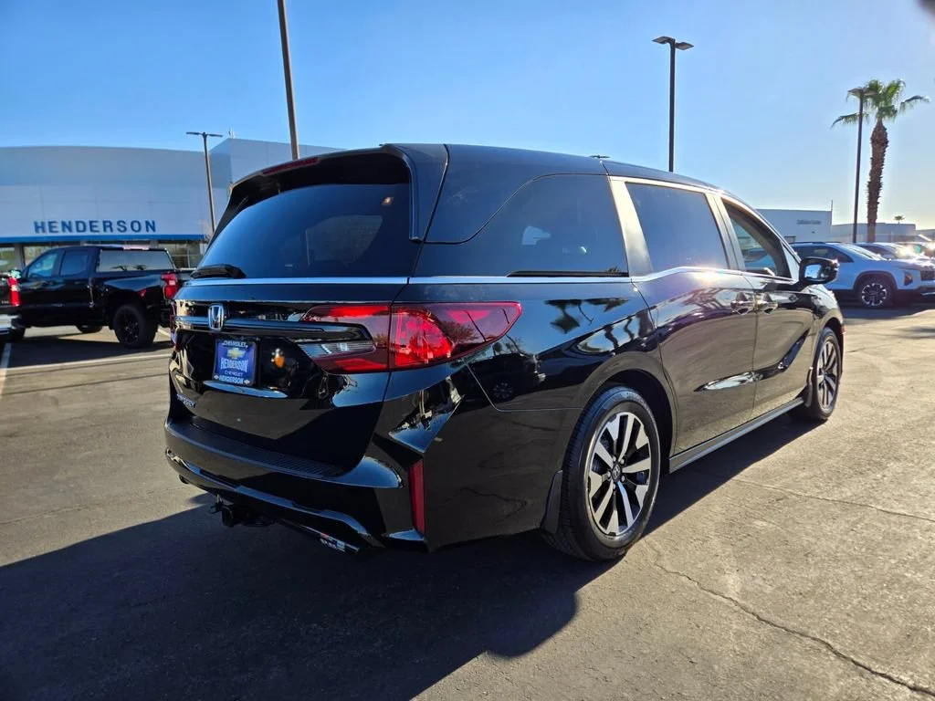 Used 2025 Black Honda EX-L image 6
