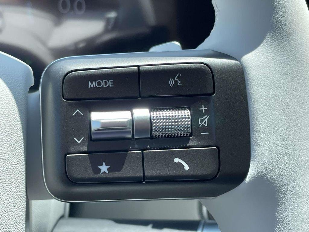 New 2026 White Hyundai SEL 7P image 22