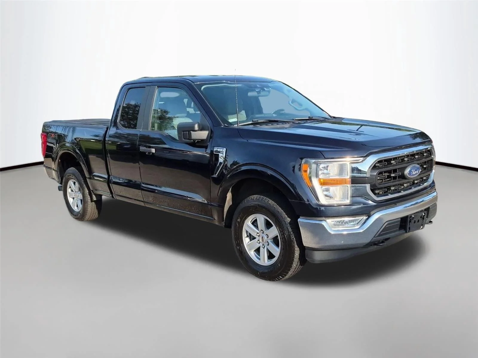 Used 2022 Antimatter Blue Metallic Ford XLT image 7