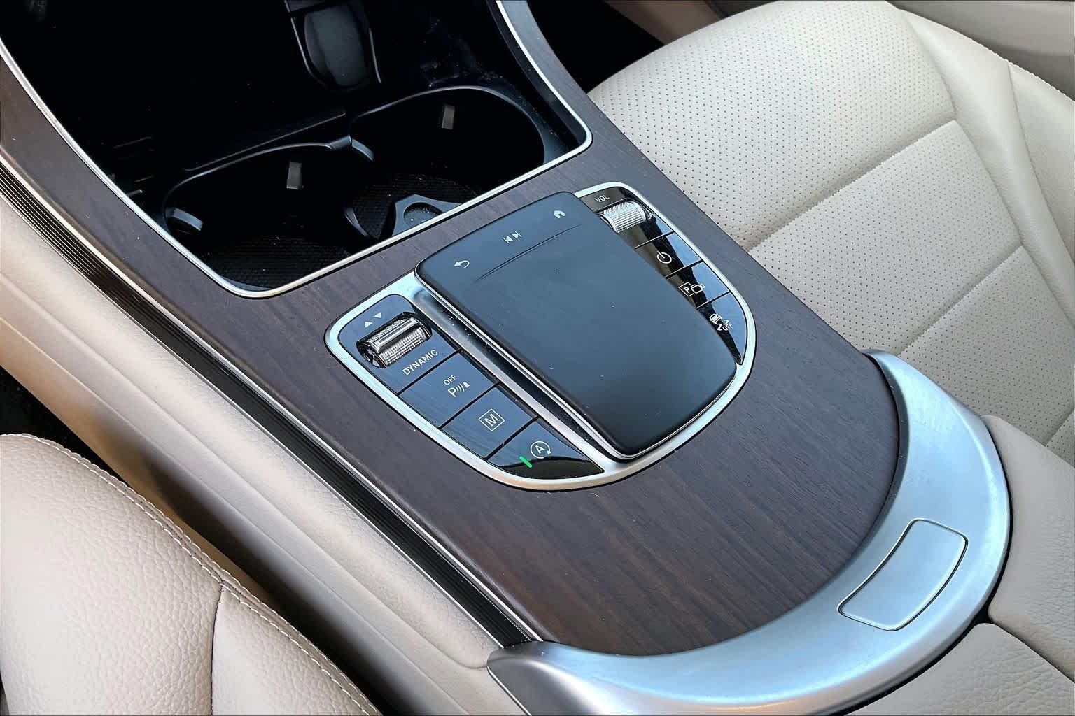 Used 2022 Mojave Silver Metallic Mercedes-Benz GLC 300 image 30