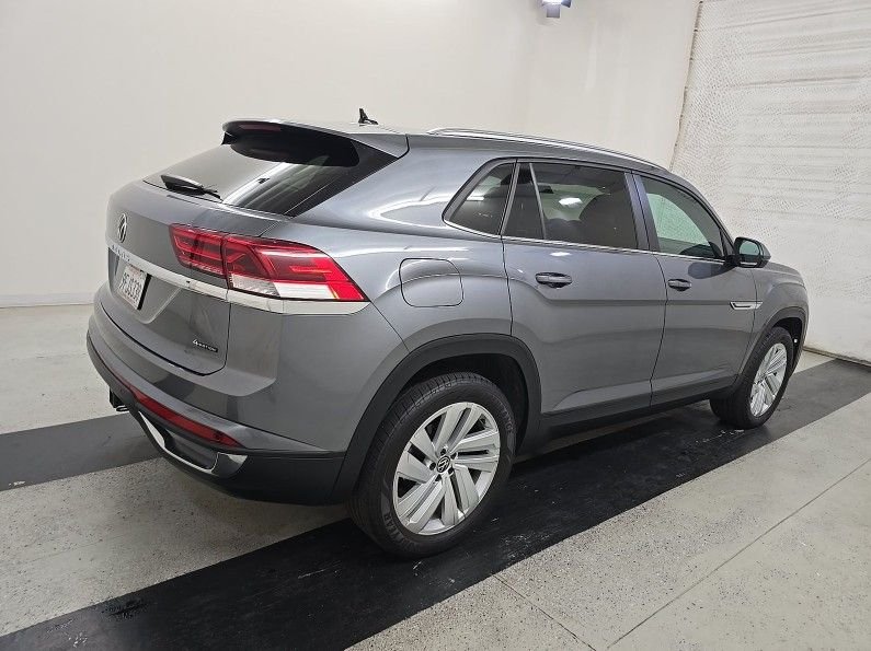 Used 2023 Platinum Gray Metallic Volkswagen 3.6L V6 SE w/Technology image 3