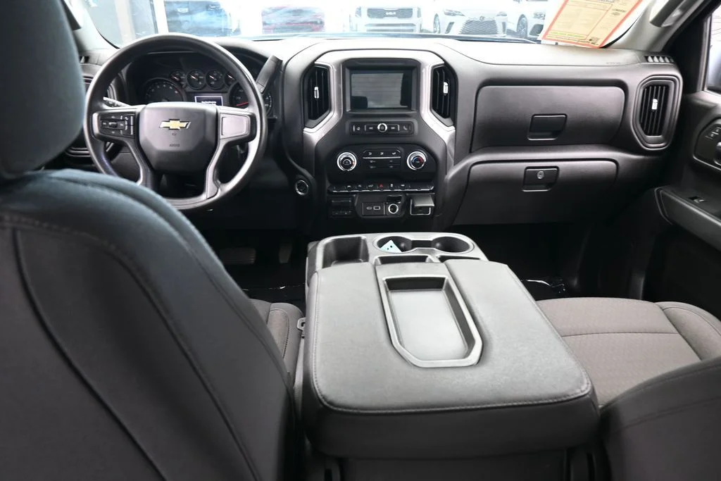 Used 2024 Slate Gray Metallic Chevrolet Custom image 40