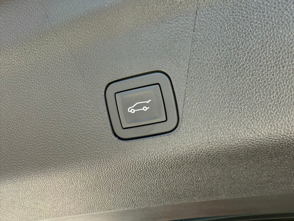 2026 GMC Yukon Elevation - Photo 11