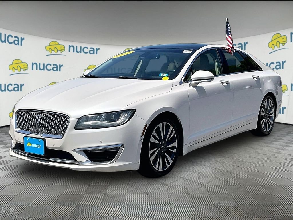 Used 2017 White Lincoln Reserve image 3