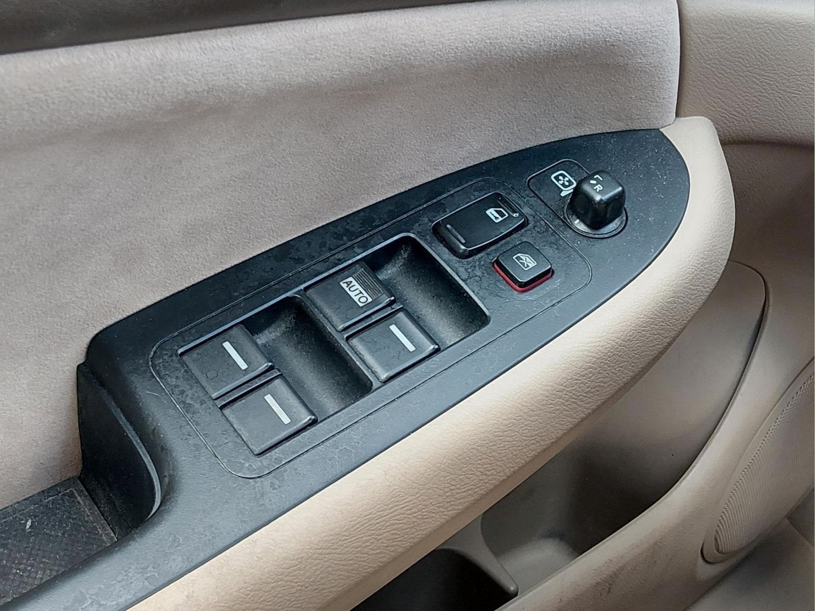 Used 2003  Honda LX image 29